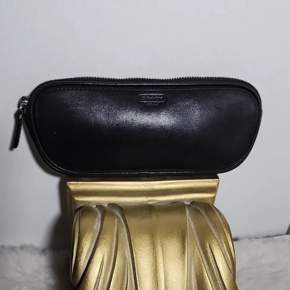 Vintage Coach black leather eyeglass or sunglasses case